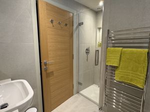 Photo 11- click for photo gallery